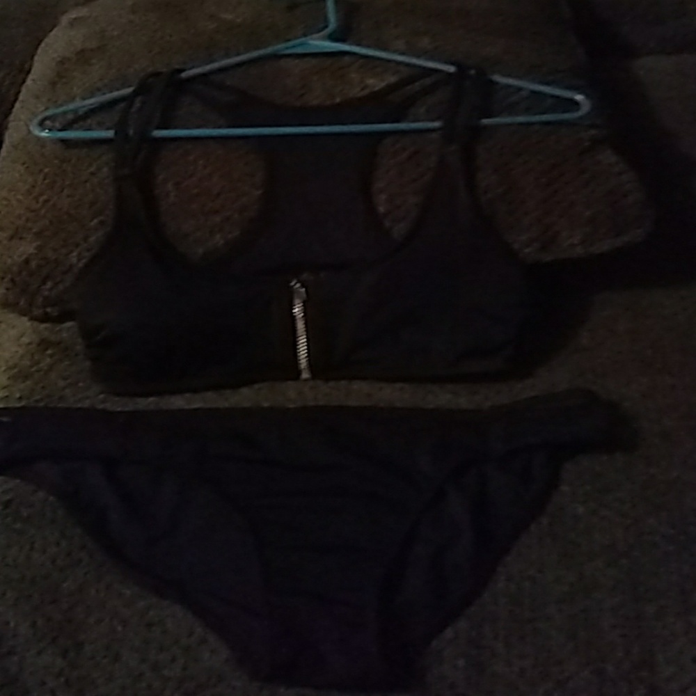 Juniors Lg11-13 Black 2 Piece Bathing Suit